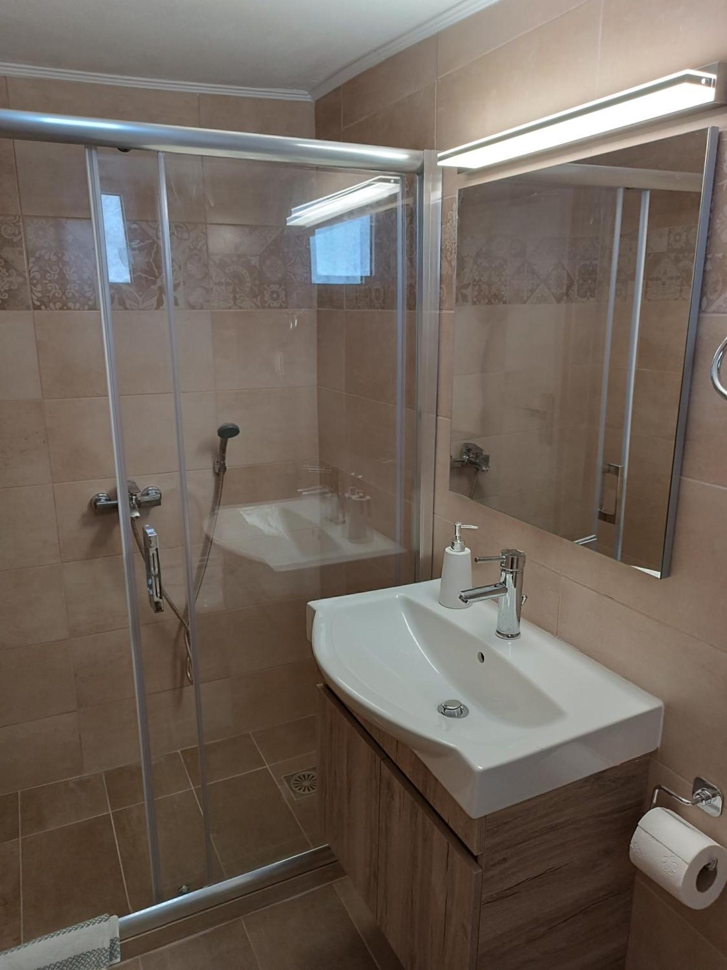 Nikos - Eleni Apartment Барбати Екстериор снимка